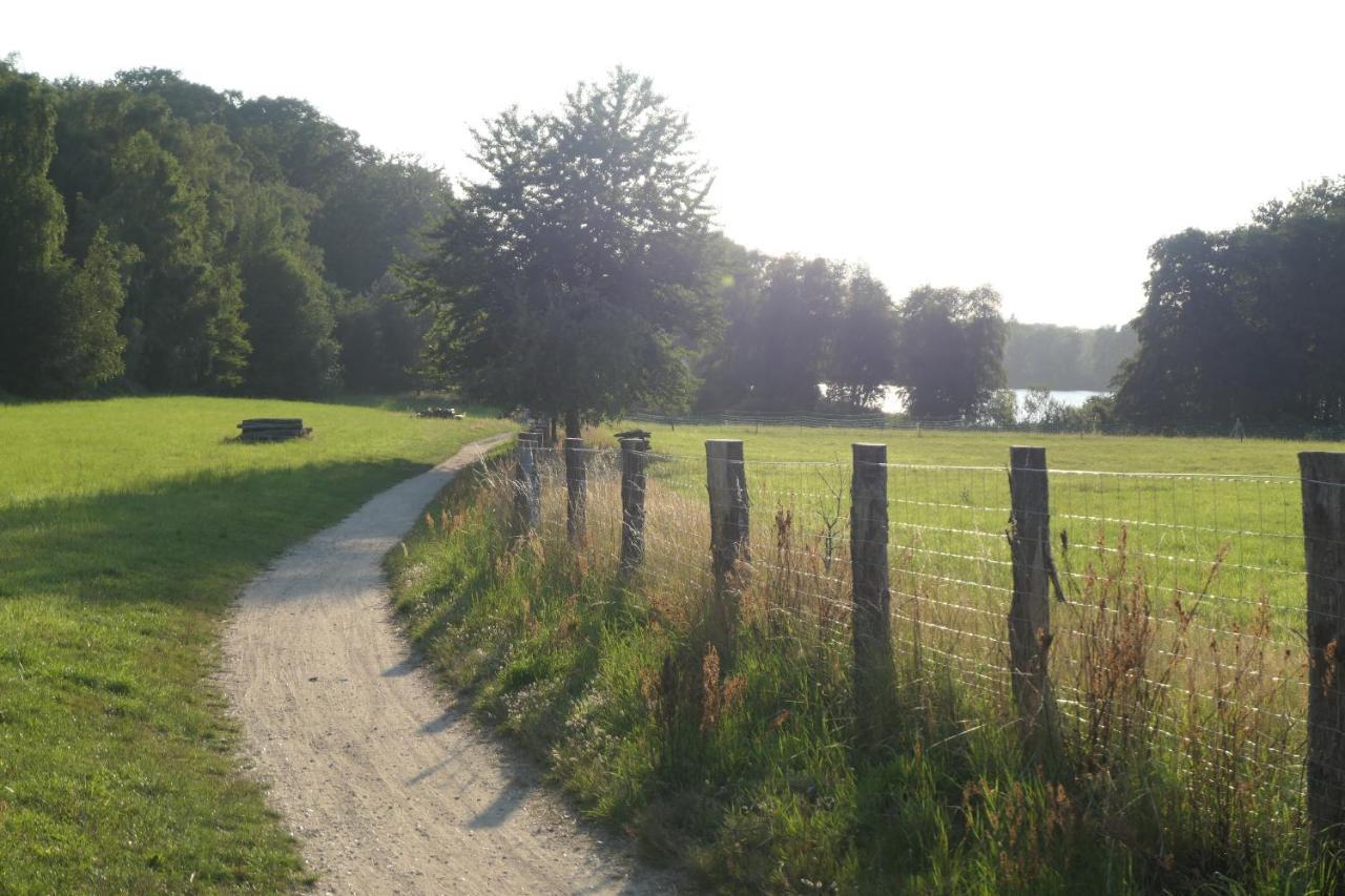 Ferienzimmer Suhrer Seeblick Plön Екстериор снимка